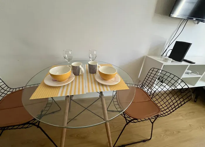 Avenue Apartment Studio